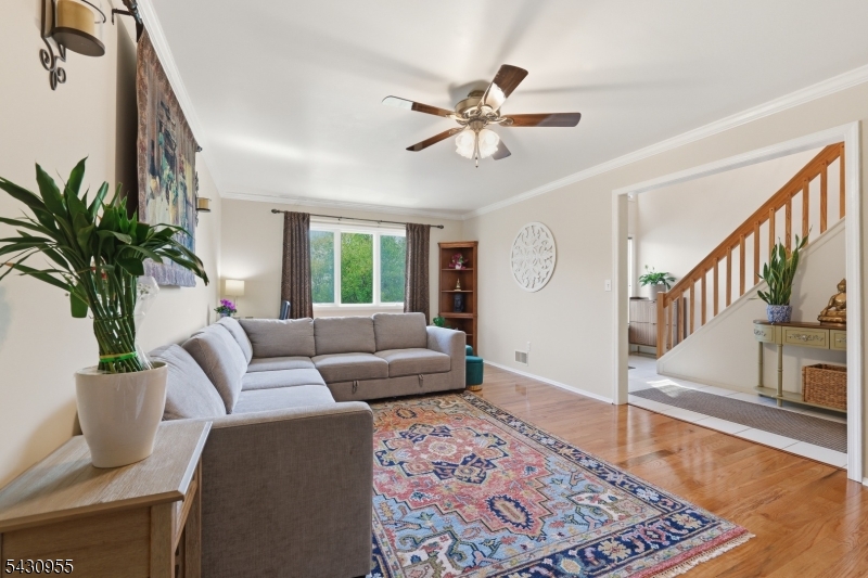 34 Edgefield Dr
