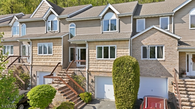 34 Edgefield Dr