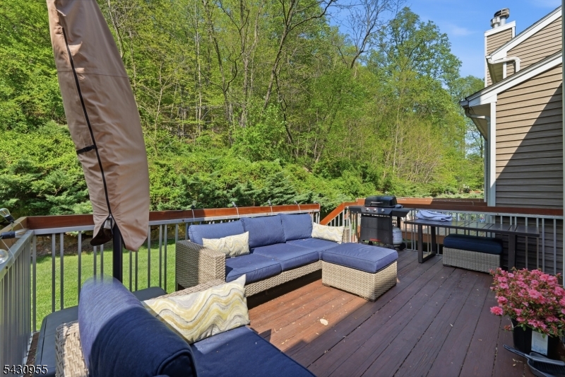 34 Edgefield Dr