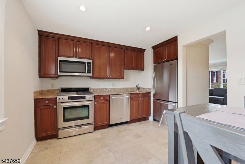 67-75 New England Ave 69B 69b