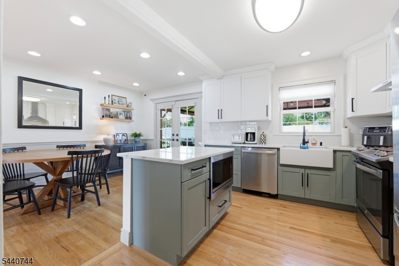 83 Rutan Rd