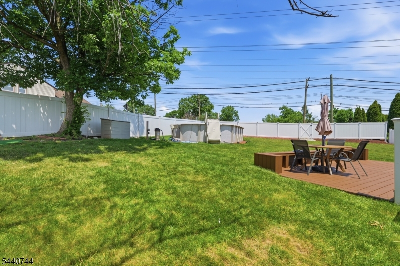 83 Rutan Rd
