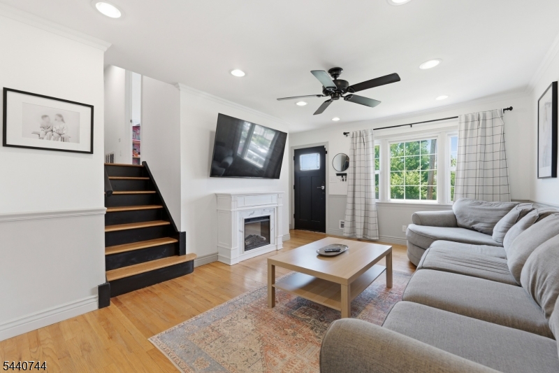 83 Rutan Rd
