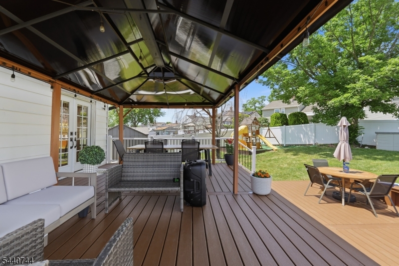 83 Rutan Rd