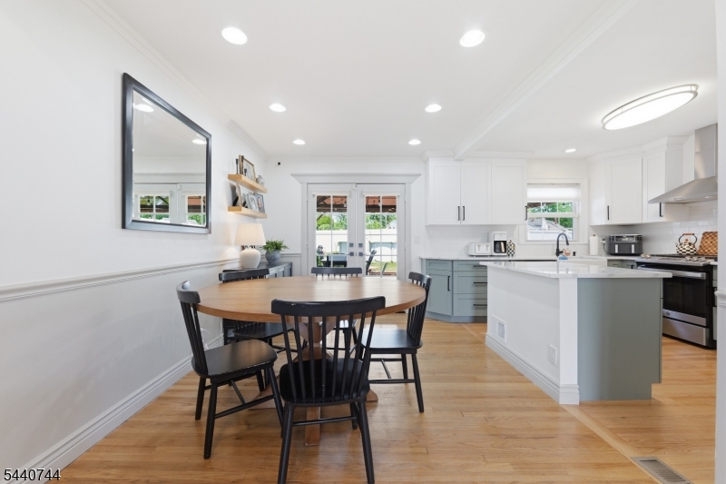 83 Rutan Rd