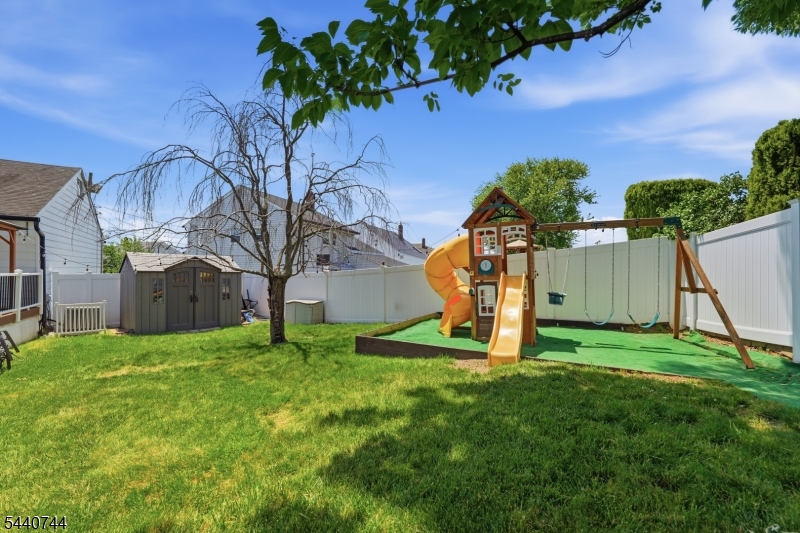 83 Rutan Rd