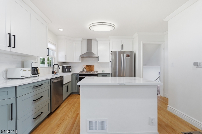 83 Rutan Rd