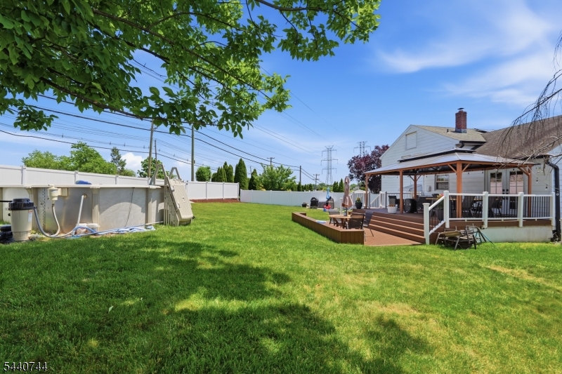 83 Rutan Rd