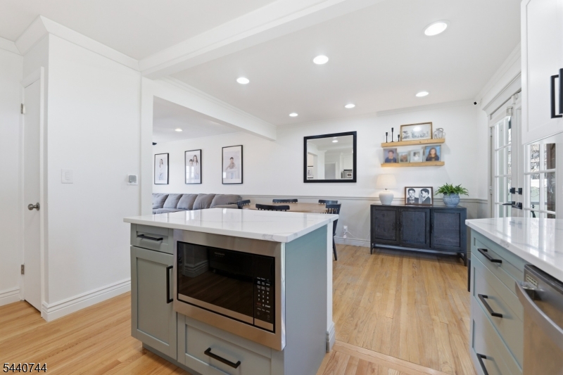 83 Rutan Rd