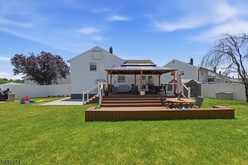 83 Rutan Rd