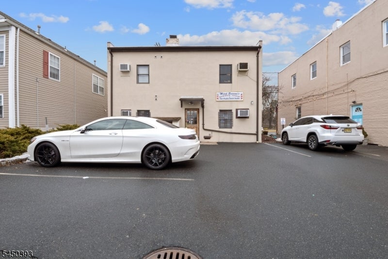 764 Speedwell Ave