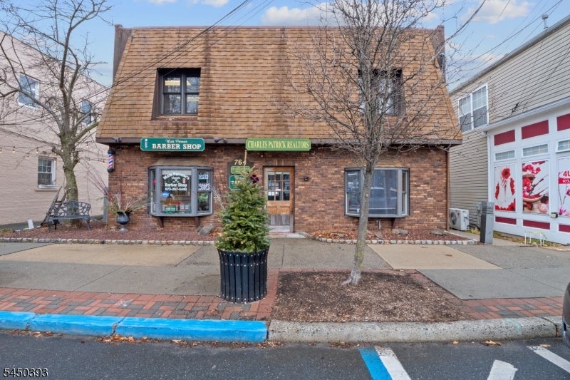 764 Speedwell Ave