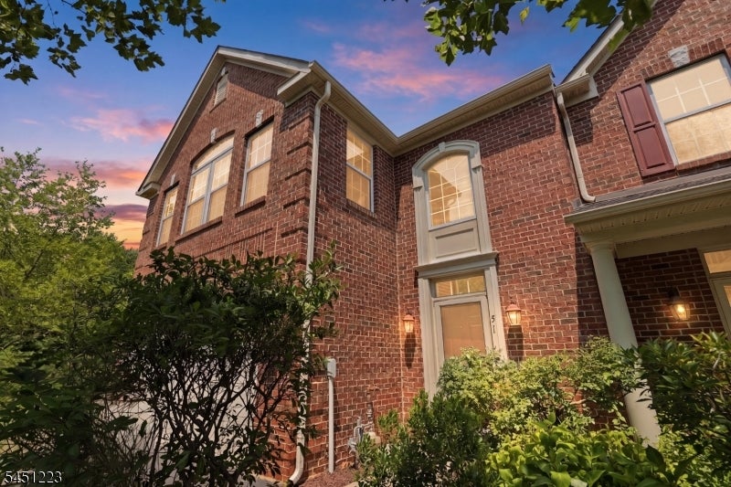 51 Oak Leaf Ln