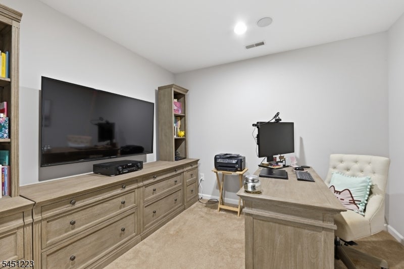 51 Oak Leaf Ln