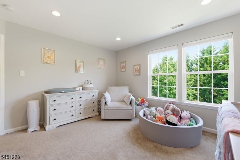 51 Oak Leaf Ln