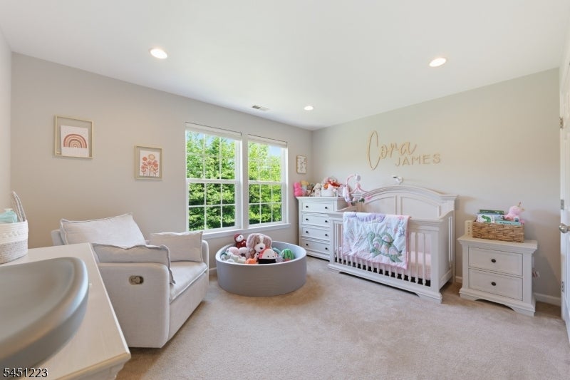 51 Oak Leaf Ln