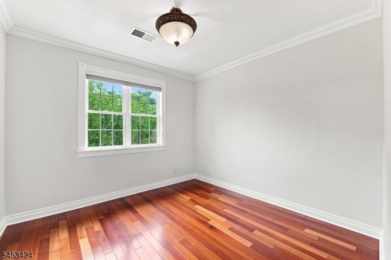 67-75 New England Ave71D 71d