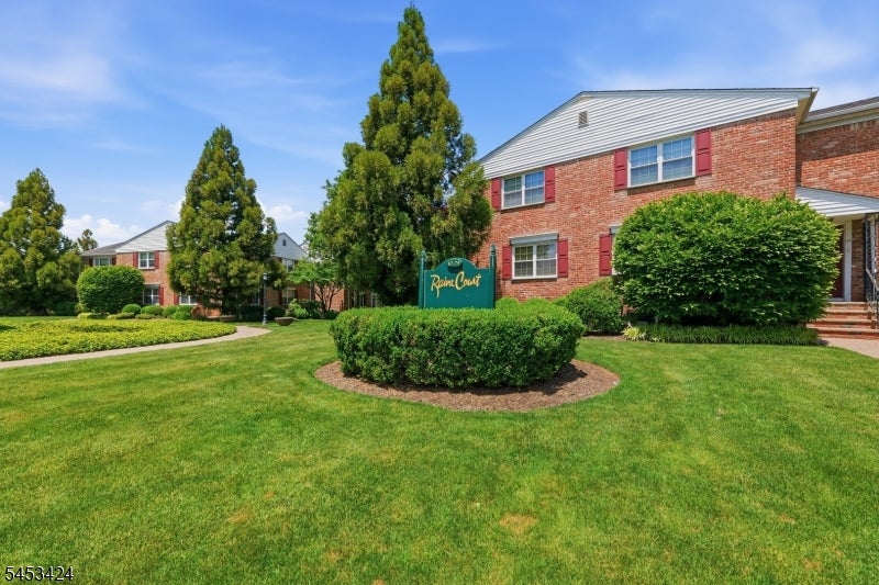 67-75 New England Ave71D 71d