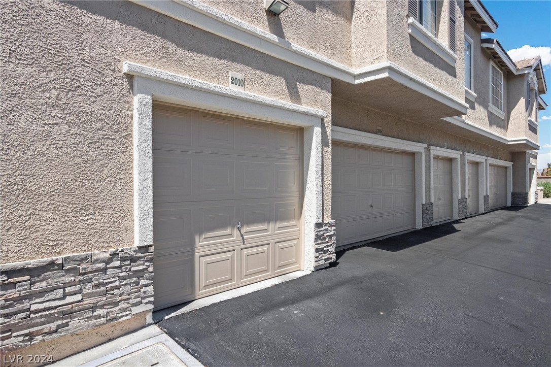 9901 Trailwood Drive 2010