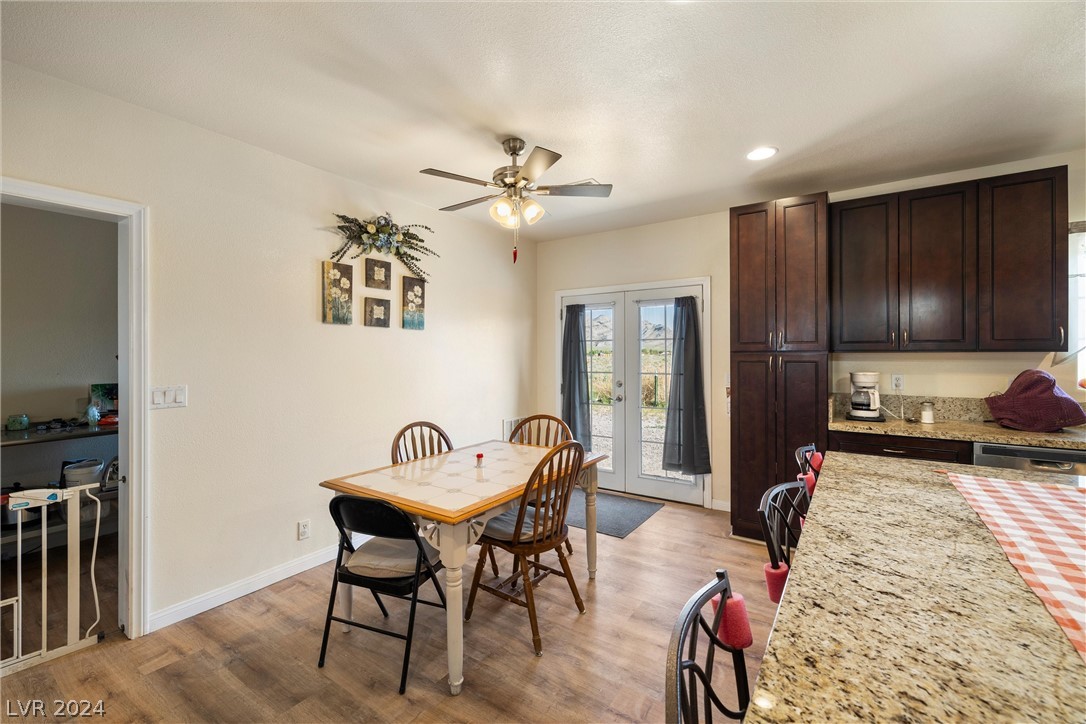 1530 West Simkins Road