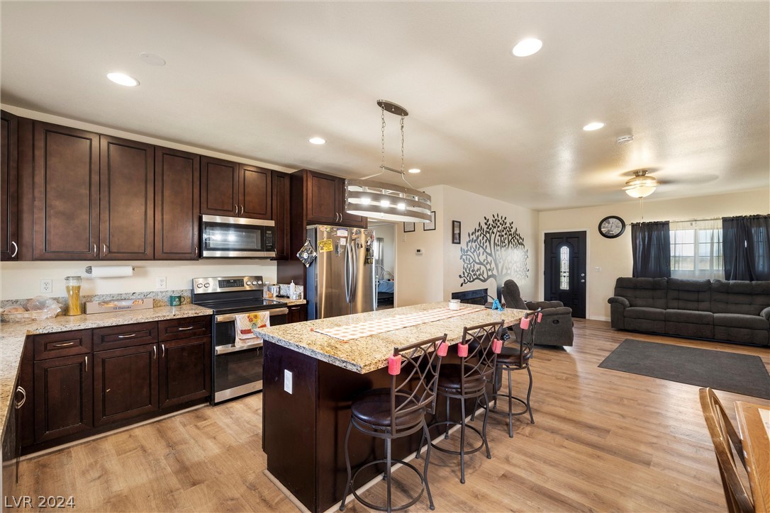 1530 West Simkins Road