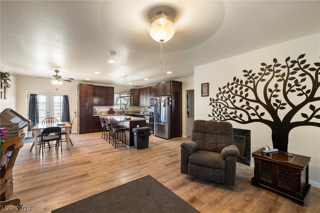 1530 West Simkins Road