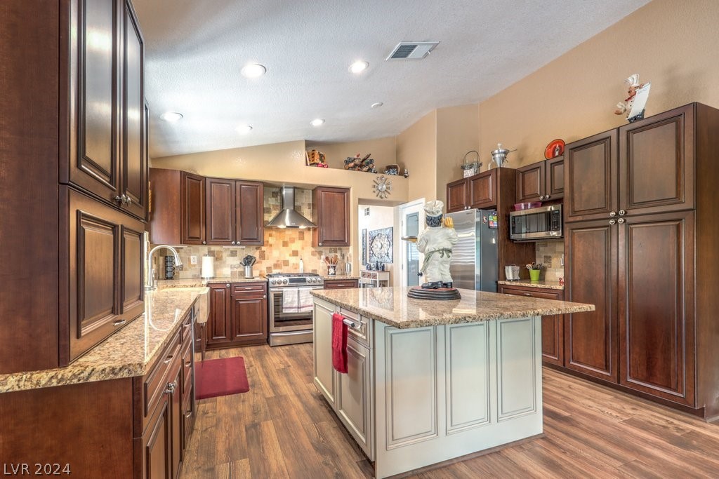 169 Kachina Drive