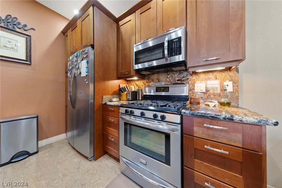 2305 West Horizon Ridge Parkway 1212
