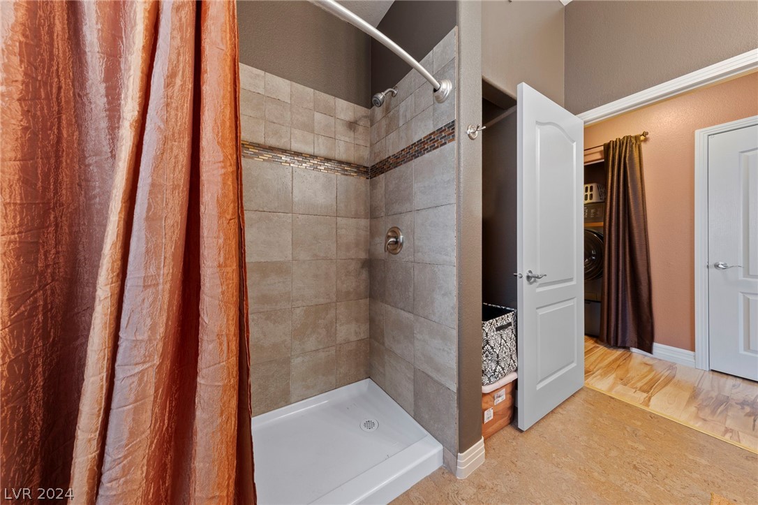 2305 West Horizon Ridge Parkway 1212