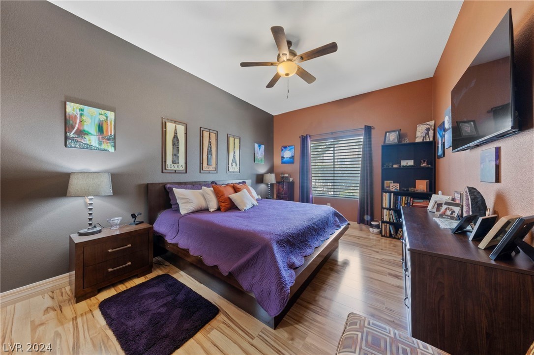 2305 West Horizon Ridge Parkway 1212