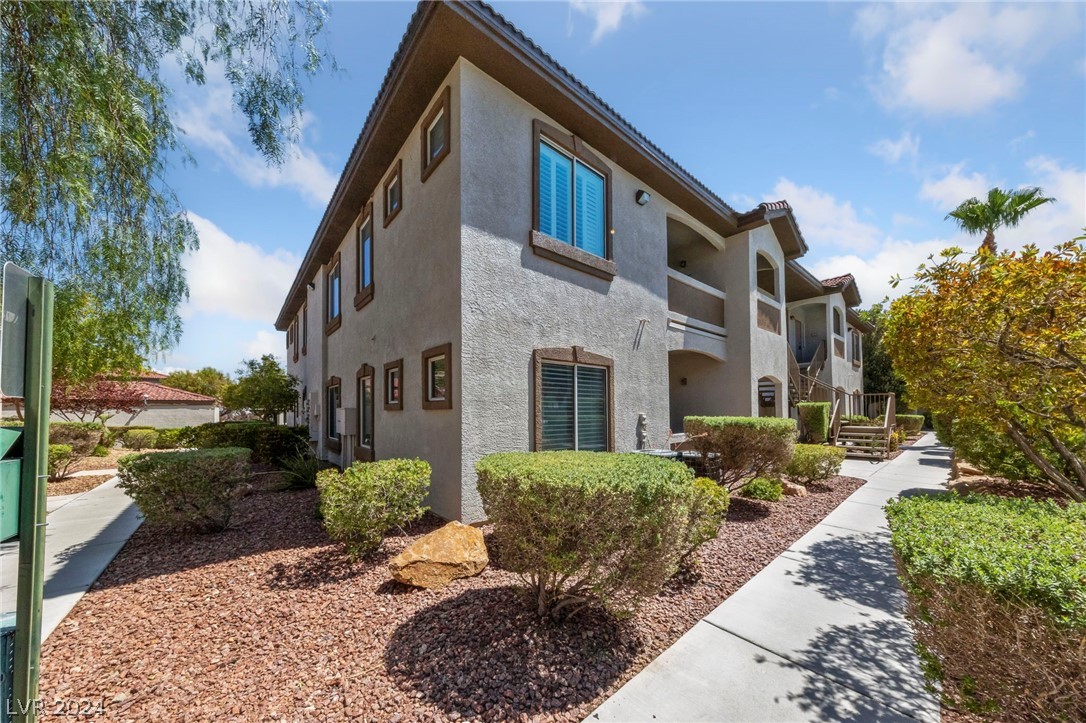 2305 West Horizon Ridge Parkway 1212