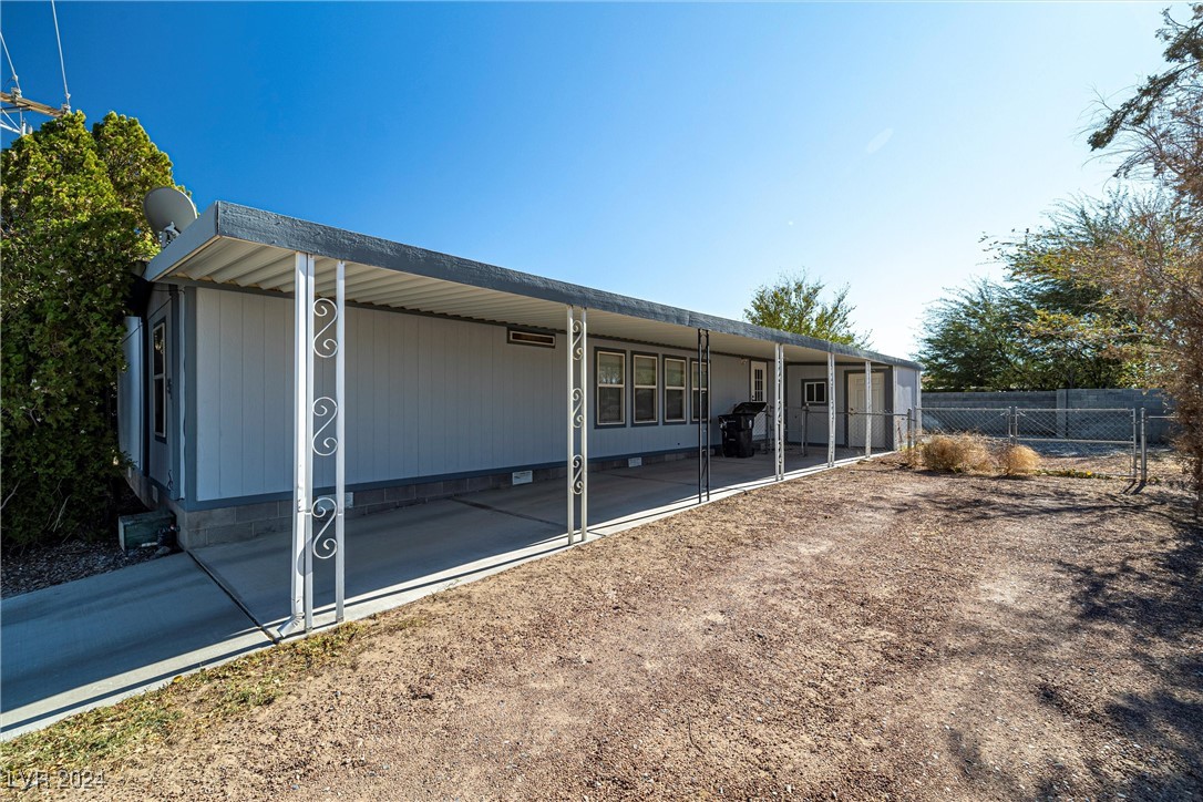 511 East Simkins Road