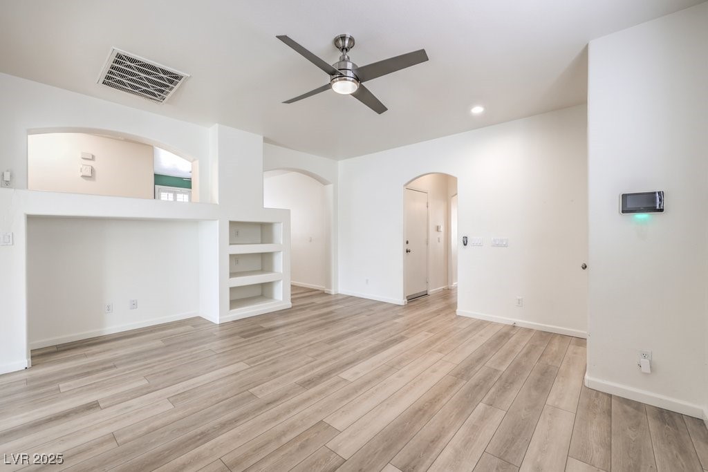 1077 Sweeping Vine Avenue