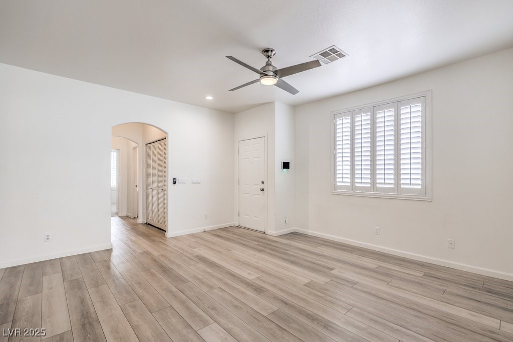 1077 Sweeping Vine Avenue