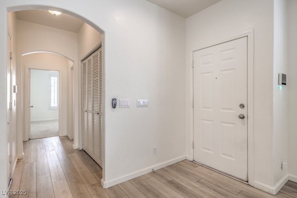 1077 Sweeping Vine Avenue