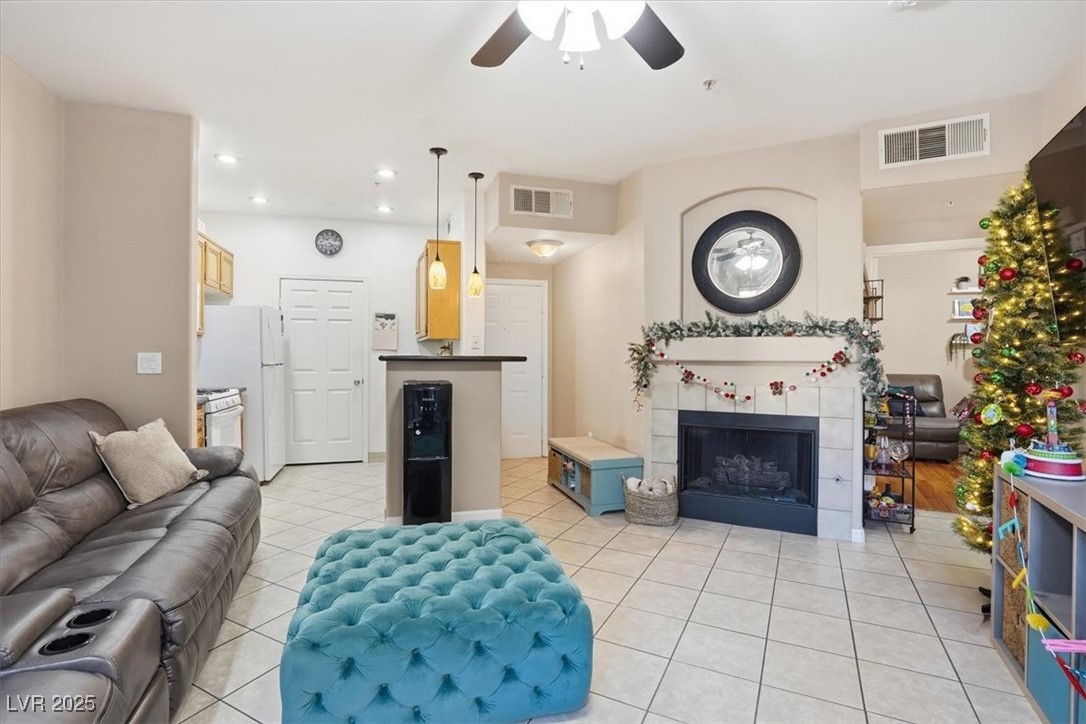 7147 South Durango Drive 111