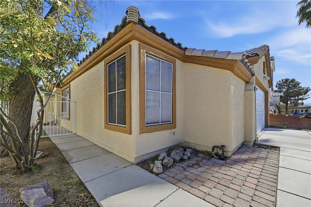 1412 Grape Arbor Way