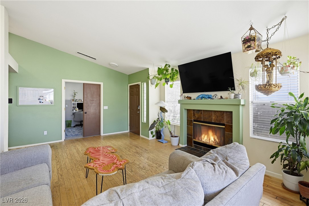 1412 Grape Arbor Way