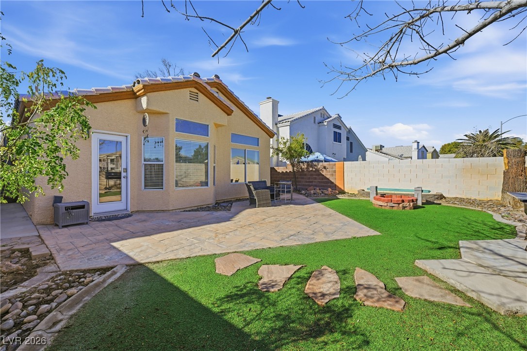 1412 Grape Arbor Way