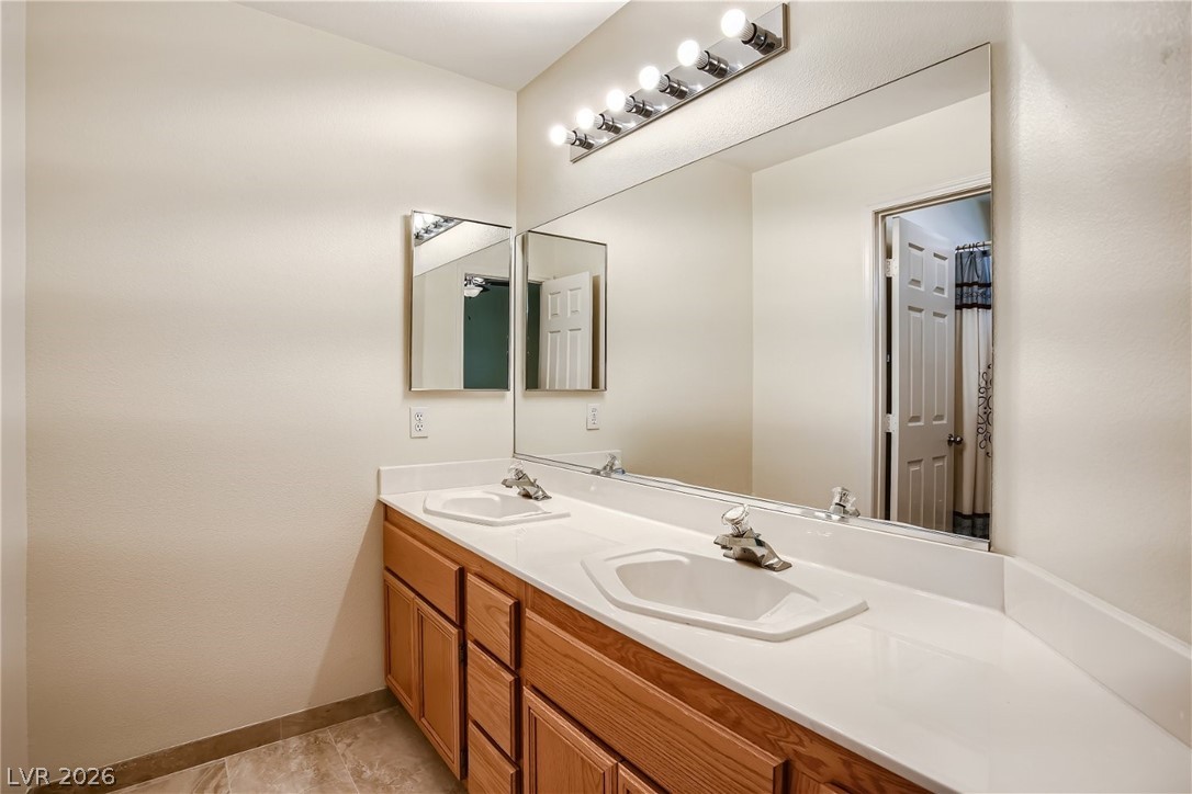 2800 Evelyn Lake Court