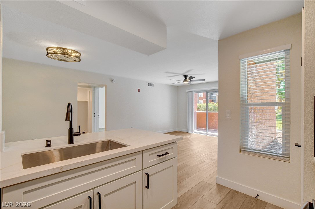 8101 West Flamingo Road 1152