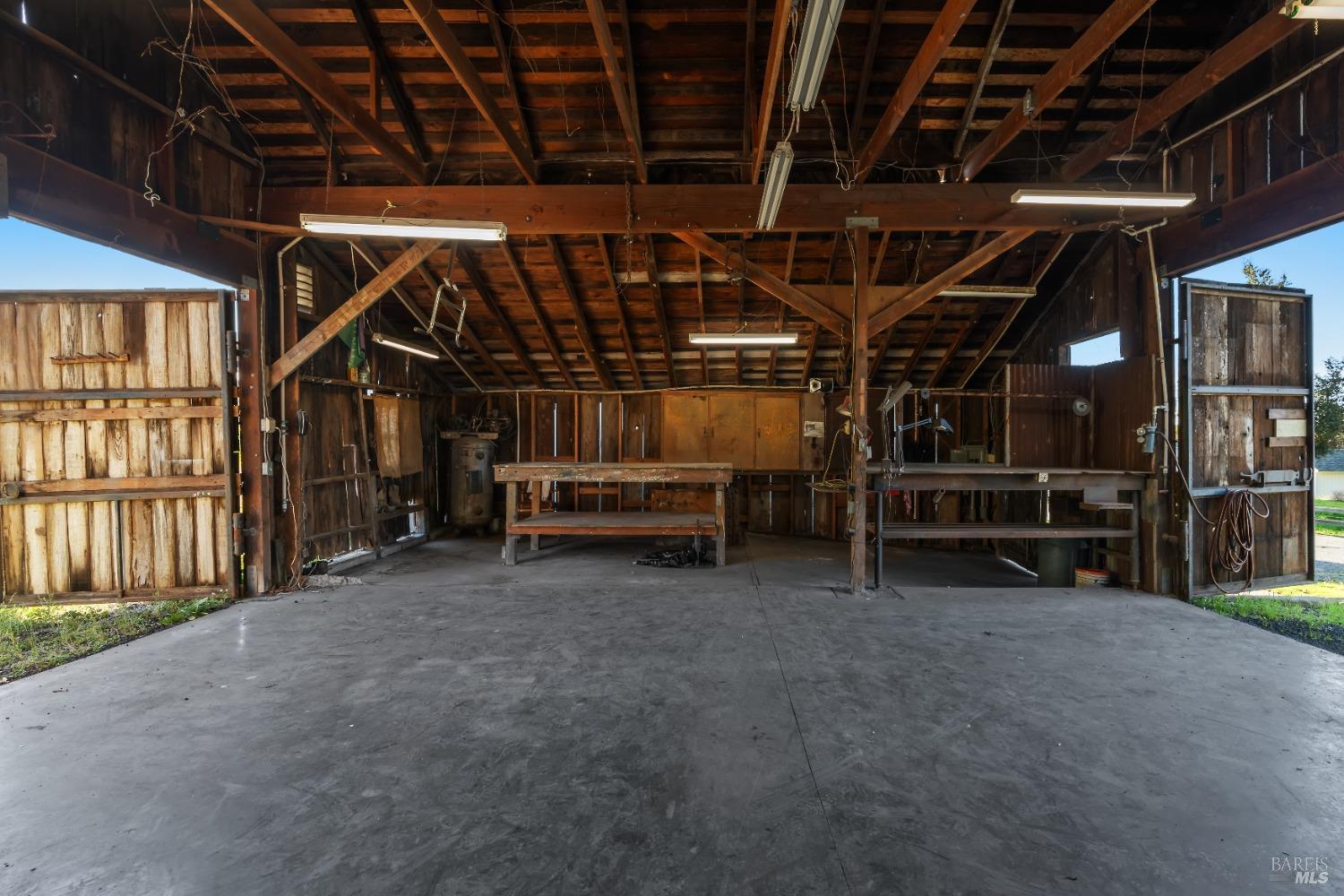 2205 Loma Heights Rd