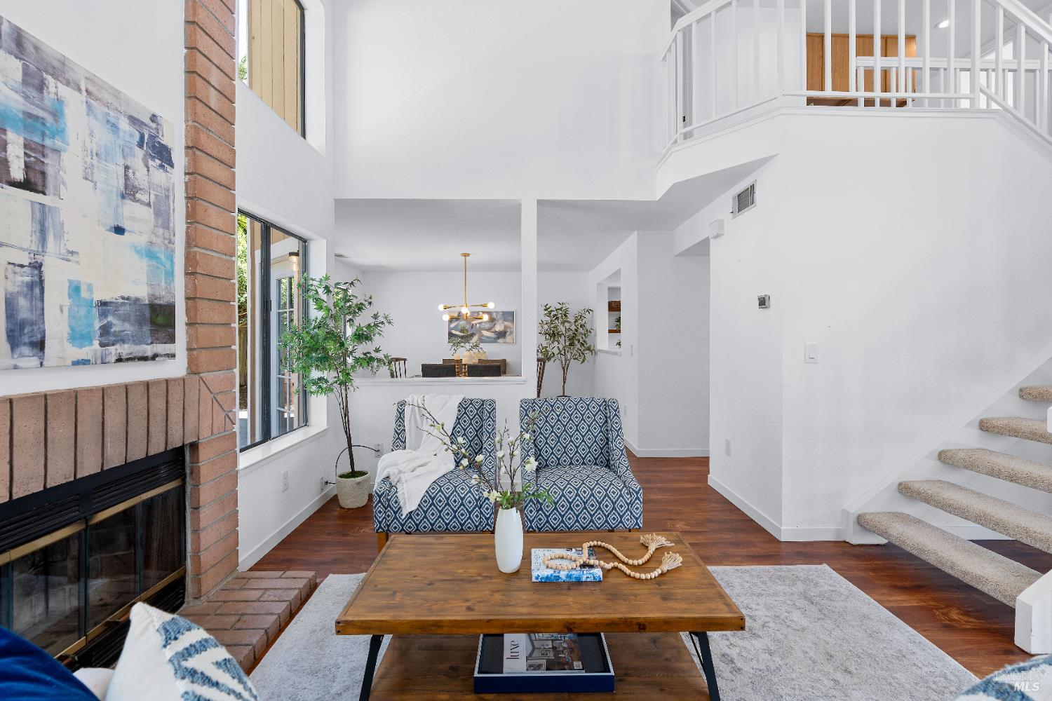 124 Nalisty Dr