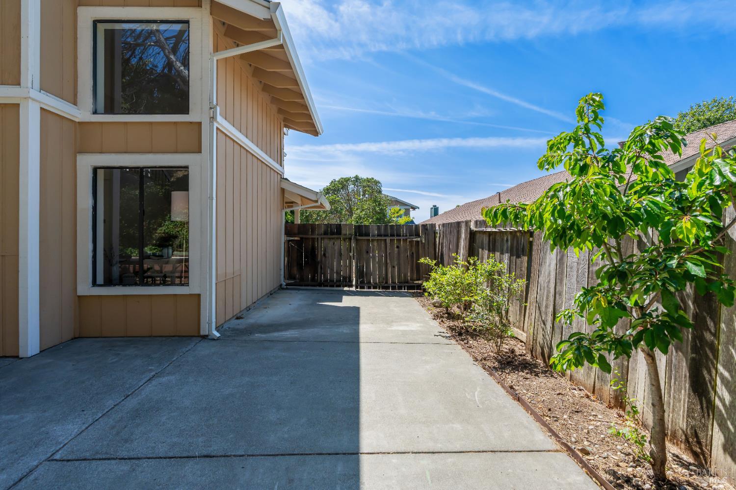 124 Nalisty Dr