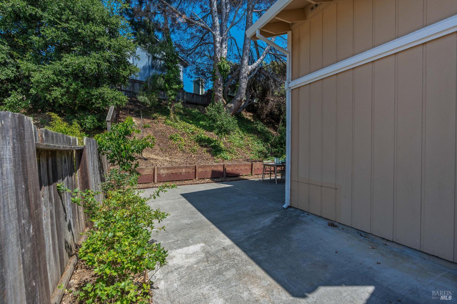 124 Nalisty Dr
