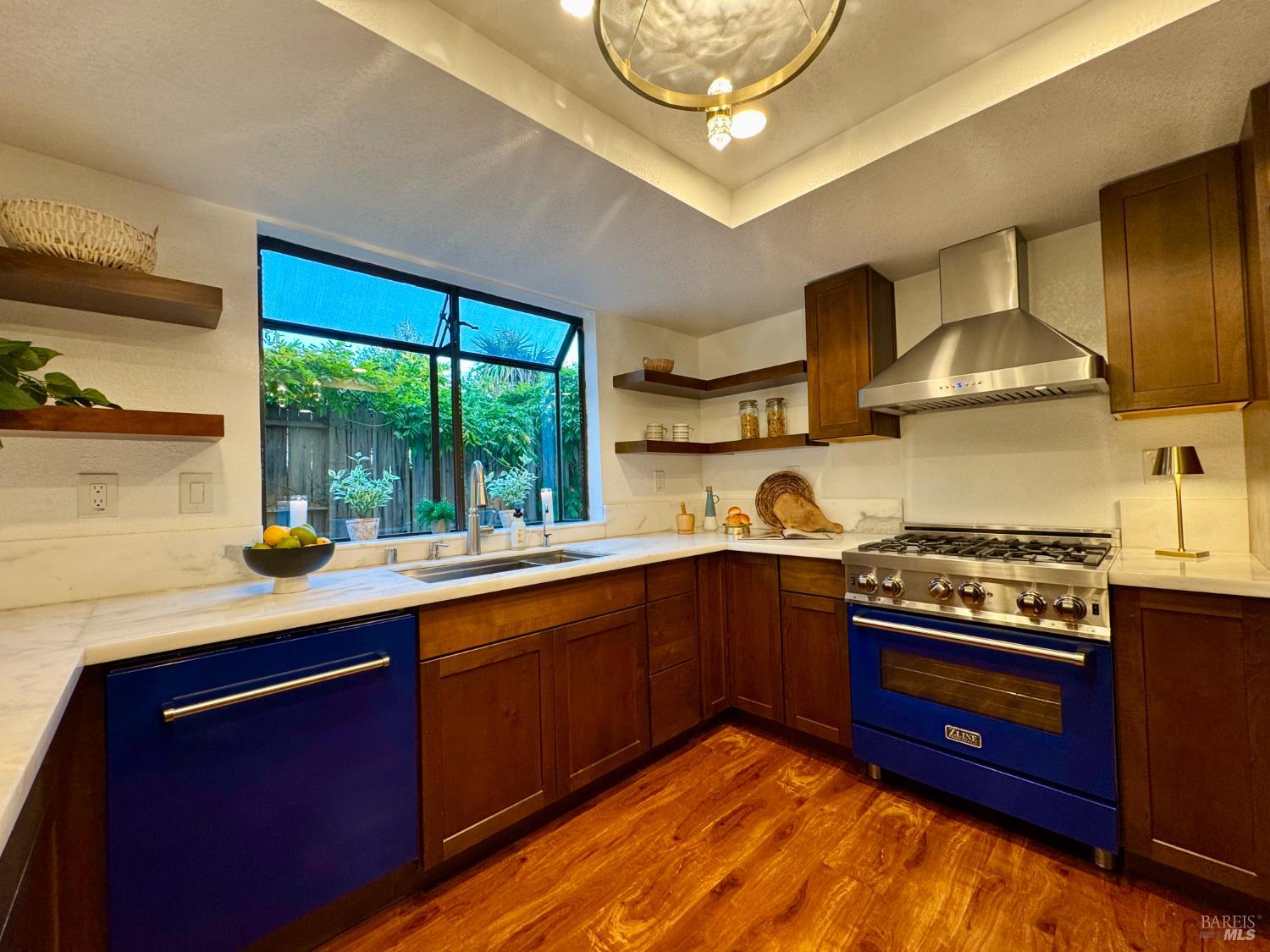 124 Nalisty Dr