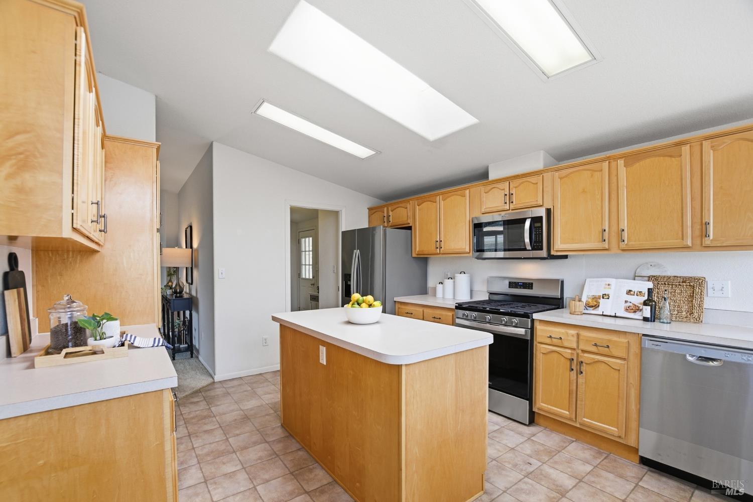 6468 Washington Street Unit: #16