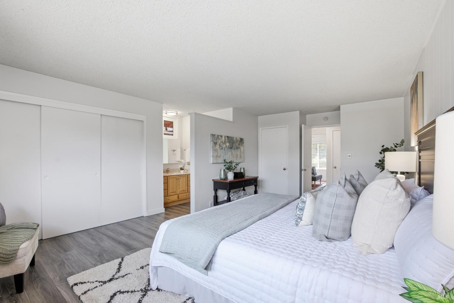 2034 S Terrace Drive