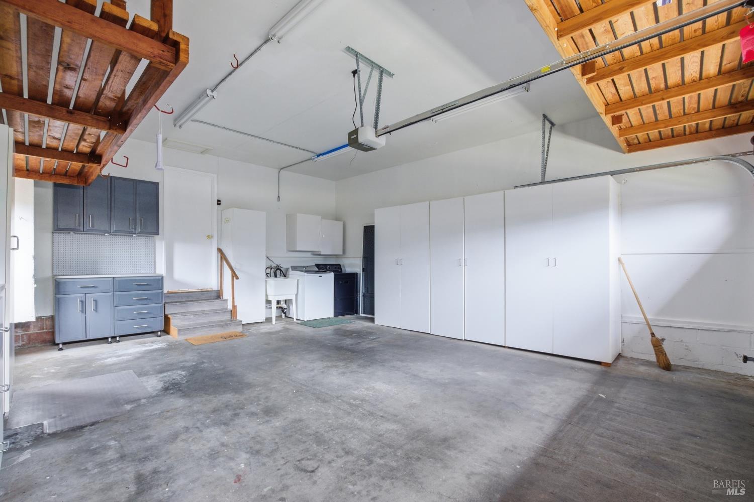 2034 S Terrace Drive