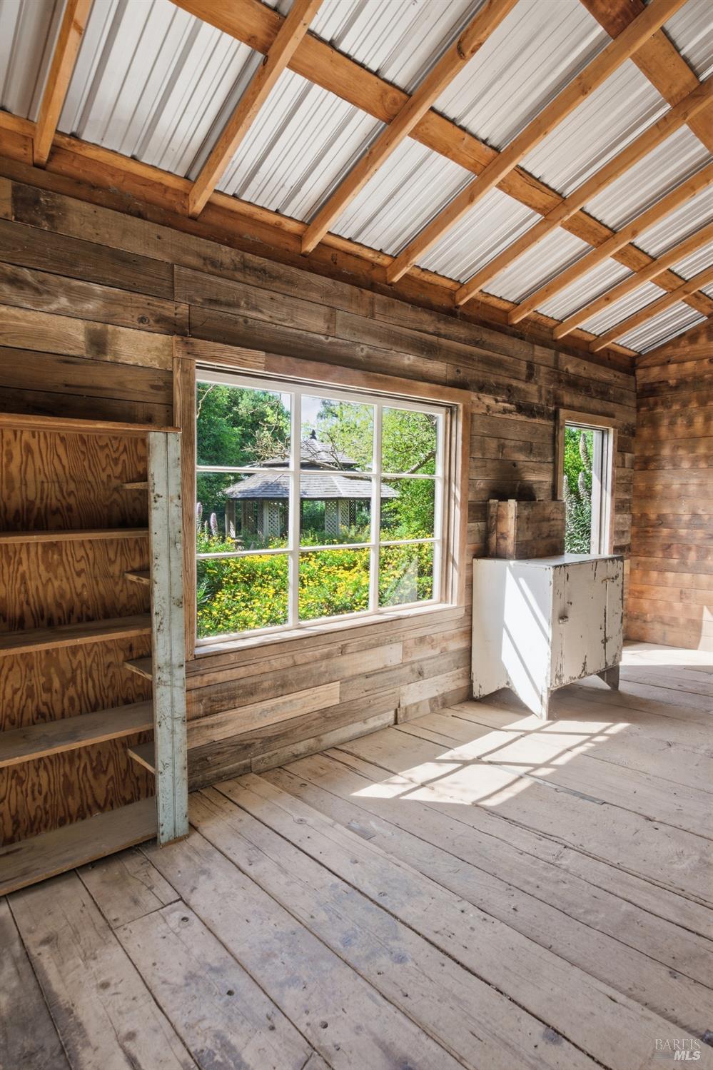 2072 Kirkland Avenue